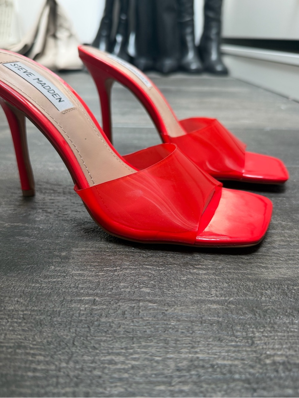 Steve Madden Red Patent Slide Heel Mules - Picture 3 of 7